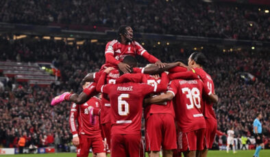 Liverpool, Fulham’ı 2-0 Mağlup Ederek Şampiyonlar Ligi Hedefine Bir Adım Daha Yaklaştı