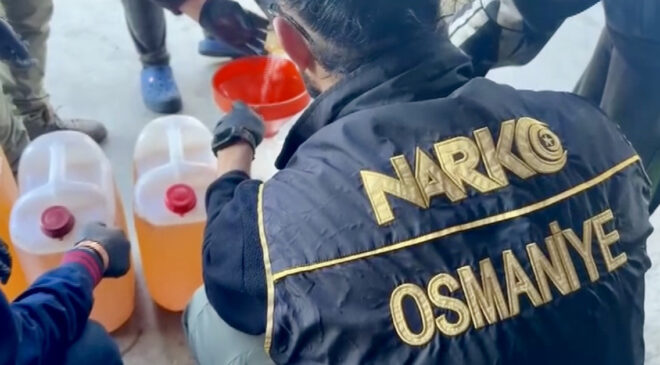 Osmaniye’de Otoyol Operasyonu: Otomobilde 48 Kilo Sıvı Metamfetamin Ele Geçirildi, Şüpheli Tutuklandı