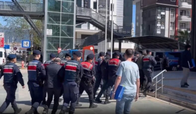 Antalya’da Zehir Tacirlerine Darbe: 425 Bin Sentetik Ecza Hap Ele Geçirildi, Doktor Dahil 6 Şüpheli Tutuklandı