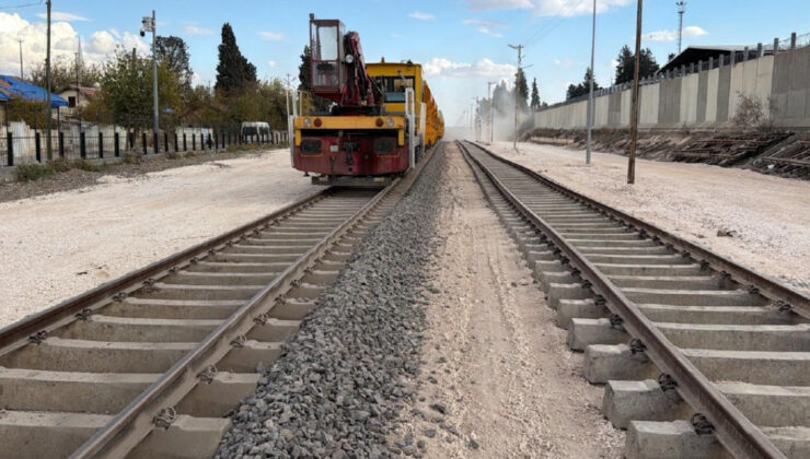 Ulaştırma Bakanlığı’ndan Dev Hamle: Karkamış-Nusaybin Demiryolu Hattı Yeniden Hizmete Açıldı!