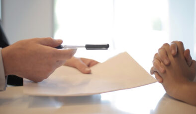 Küresel İflaslar Yavaşlarken Türkiye’de Artış Hızlandı: Ekonomik Zorluklar Sürüyor