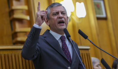 Özgür Özel’den Ekonomik Kriz ve 19 Mart Darbesi Vurgusu: ‘Milletin Ekmeğini Küçülttüler’