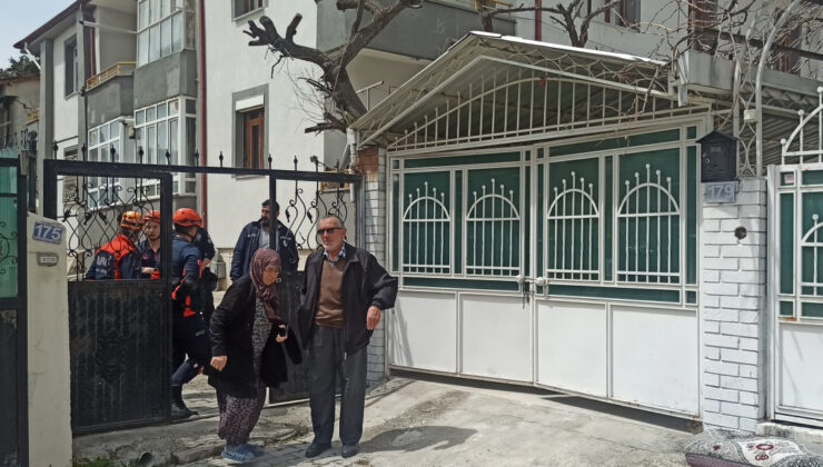 Konya’da 3.2’lik Deprem Sonrası Zemin Çökmesi Yaşayan 2 Bina Tahliye Edildi