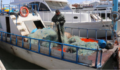 Van Gölü’nde İnci Kefali İçin Av Yasağı Başlıyor: Balıkçılar Hazır, Denetimler Sıkı Tutulacak