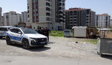 Malatya’da Okul Yakınında Bıçaklı Kavga: 5 Öğrenci Yaralandı, Olay Yerinde Bira Kutuları Bulundu