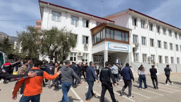 Kahramanmaraş’taki Okul Saldırısına Siyasetten Tepki Yağdı: ‘İçimiz Kan Ağlıyor’