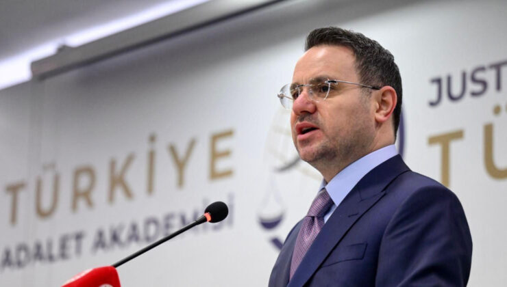 Okul Saldırıları Soruşturmasında Gözaltılar Devam Ediyor: Bakan Gürlek’ten Açıklama