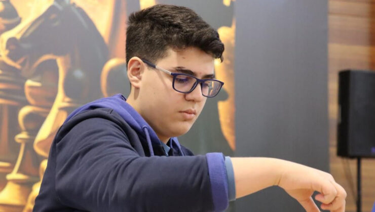 Yığığız Kaan Erdoğmuş Satranç Tarihine Adını Altın Harflerle Yazdırdı: 2700 ELO Barajını Aşan En Genç Oyuncu!
