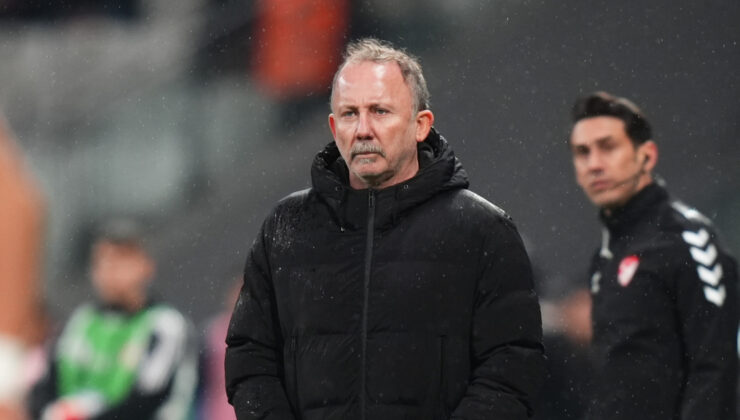 Beşiktaş’ta Fenerbahçe Derbisi Öncesi Son Durum: Emirhan Topçu’nun Dönüşü ve Toure’nin Durumu