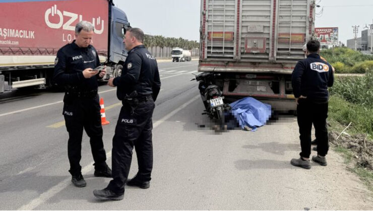 Mersin’de Feci Kaza: Motosiklet Sürücüsü Park Halindeki Kamyona Çarparak Hayatını Kaybetti