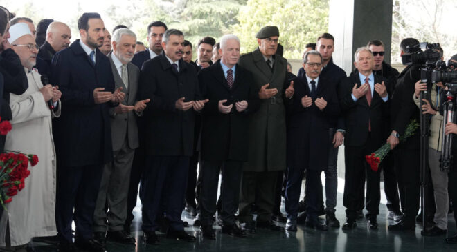 Turgut Özal, Ölümünün 33. Yılında Topkapı’da Anıldı: Anma Törenine Yoğun Katılım