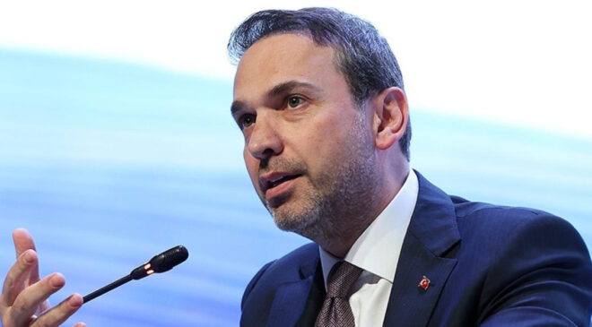 Bakan Bayraktar: Türkiye Enerji Krizlerine Hazırlıklı, Hedef Karbon Nötr Ekonomi