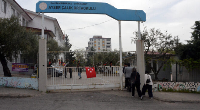 Kahramanmaraş’taki Okul Saldırısı Sonrası Eğitimde Yeni Gelişmeler: Ayser Çalık Ortaokulu Kapatıldı