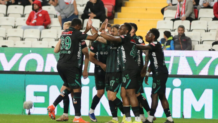 Konyaspor, Antalyaspor’u Deplasmanda Mağlup Ederek Galibiyet Serisine Devam Ediyor: Maç Sonucu ve Analizi
