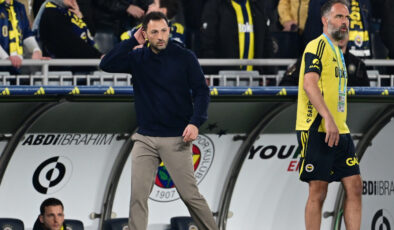 Fenerbahçe Teknik Direktörü Tedesco’dan Beraberlik Sonrası Açıklamalar: ‘Asla Pes Etmeyeceğiz!’