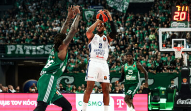 Anadolu Efes EuroLeague Sezonunu Kötü Bir Şekilde Tamamladı: Panathinaikos’a Farklı Mağlubiyet