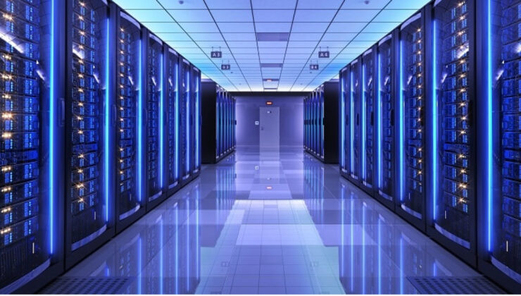 Teknoloji Şirketlerinin Veri Merkezi Hamlesi: 400 Milyar Dolarlık Yatırım ve Yapay Zekanın Enerji Tüketimi