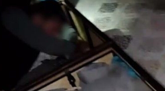 Kars’ta 17 Yıl Hapis Cezasıyla Aranan Firari, Baza Altında Yakalandı