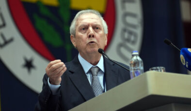 Aziz Yıldırım’dan Fenerbahçe Yönetimine Sert Eleştiriler: ‘Kulüp Çürümüşlük İçinde!’