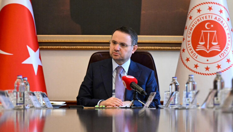 Bakan Gürlek’ten Uyuşturucu Operasyonlarına Tam Not: 500 Milyon Liralık Kokain Ele Geçirildi