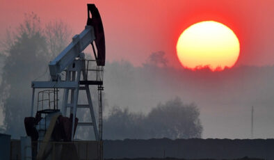 Trump’tan İran Açıklaması Sonrası Petrol Fiyatları Yükseldi: Hürmüz Gerginliği ve Enerji Piyasalarına Etkisi