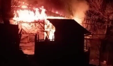 Kahramanmaraş’ta Ev Yangını: Andırın’da Yaşanan Facia Sonucu Bir Kişi Hayatını Kaybetti