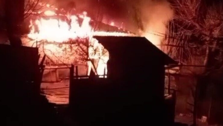 Kahramanmaraş’ta Ev Yangını: Andırın’da Yaşanan Facia Sonucu Bir Kişi Hayatını Kaybetti