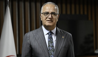 VakıfBank’tan Şampiyonluk Coşkusu: TVF Başkanı Üstündağ’dan Final Serisine Övgü