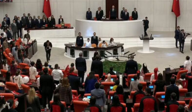 TBMM’de 23 Nisan Coşkusu: Çocuklar Özel Oturumda Ağırlandı