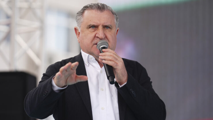 Bakan Bak’tan Furkan Özbek’e Tebrik: Avrupa Halter Şampiyonası’nda Altın Madalya Coşkusu