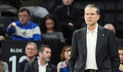 Valencia Basket Başantrenörü Pedro Martinez, EuroLeague’de Yılın Koçu Ödülünü Kazandı