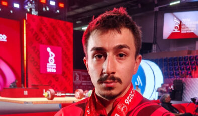 Son Dakika: Kadıköy’de Fenerbahçe Stadyumu Yanındaki İnşaat Duvarı Çöktü! O Anlar Cep Telefonlarıyla Kaydedildi