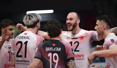 Ziraat Bankkart, Galatasaray’ı Efeler Ligi Finalinde Devirdi: Şampiyonluk Yürüyüşünde Önemli Adım