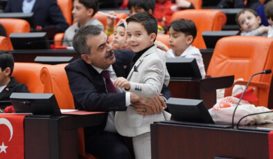 Bakan Tekin’den Okullarda Güvenlik Açıklaması: ‘Menfur Olaydan Rahatsız Olanlar Çocuklarımızı Kullandı’