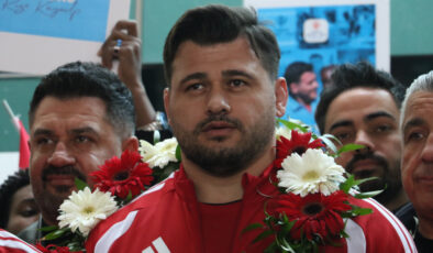 Rıza Kayaalp’ten Rekor Şampiyonluk: 13. Avrupa Şampiyonluğu ve Gurur Veren Dönüş!