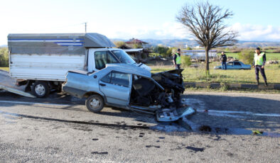 Taşköprü’de Feci Kaza: Otomobil İkiye Bölündü, Sürücü Hayatını Kaybetti