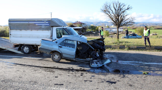 Taşköprü’de Feci Kaza: Otomobil İkiye Bölündü, Sürücü Hayatını Kaybetti
