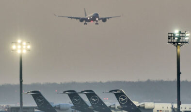 Küresel Seyahat Tehdit Altında: Jet Yakıtı Krizi Uçuşları Vuruyor