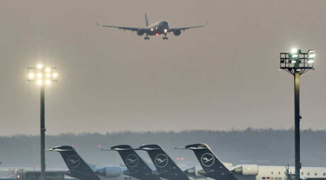 Küresel Seyahat Tehdit Altında: Jet Yakıtı Krizi Uçuşları Vuruyor
