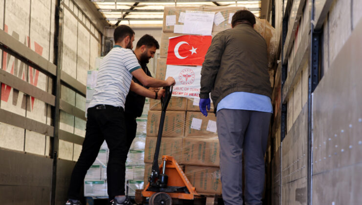 Van’dan İran’a Tıbbi Yardım Eli: 6 TIR Dolusu Malzeme Sınırı Aştı