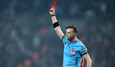 Fenerbahçe-Galatasaray Derbilerinde Kartlar Havada Uçuşuyor: Son 20 Maçta 15 Kırmızı Kart!