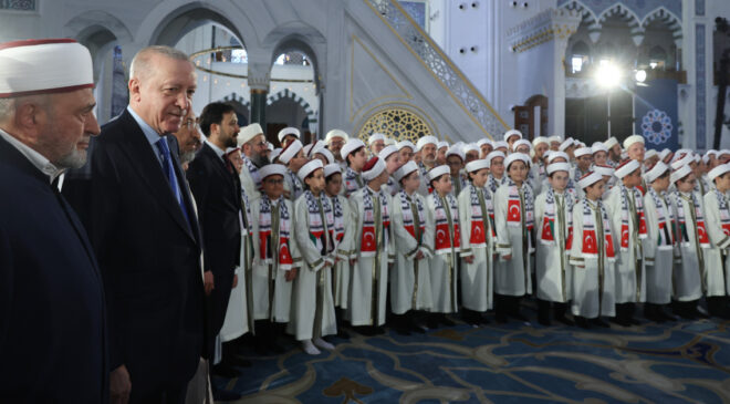 Cumhurbaşkanı Erdoğan’dan Hafızlık İcazet Merasimi’ne Katılım: Üsküdar’da 333 Öğrenciye İcazet