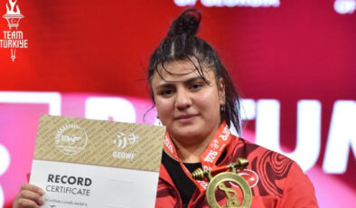 Tuana Süren’den Avrupa Halter Şampiyonası’nda Bronz Madalya ve Gençler Avrupa Rekoru!