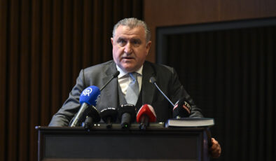 Bakan Bak’tan Beşiktaş Tüpraş’a Tebrik: Avrupa Şampiyonluğu Gurur Verici