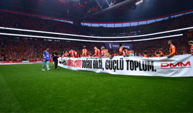 Galatasaray-Fenerbahçe Derbisinde Dezenformasyona Karşı Farkındalık: ‘Yalana Kırmızı Kart’