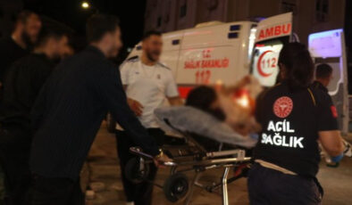 Antalya’da Derbi Heyecanı Kanla Bitti: Galatasaray Taraftarı Bıçaklandı, Polis Şüpheliyi Arıyor