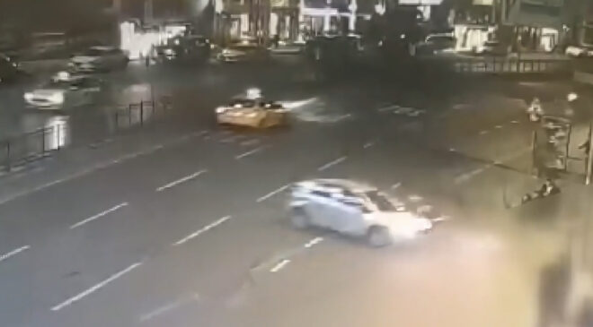 Şişhane’de Feci Kaza: Motosiklet Durağa Daldı, Sürücü Hayatını Kaybetti