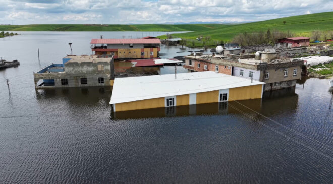 Diyarbakır’da Ambar Barajı Taşkını: Boşaltılan Evler Sular Altında Kaldı