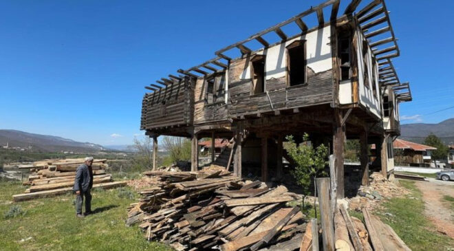Kastamonu’nun Tarihi Mirası Yok Oluyor: Hanönü’ndeki Hüseyin Bey Konağı Yıkılıyor