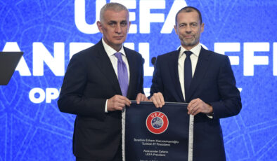 EURO 2032 Krizi: UEFA’dan İtalya’ya Uyarı, Türkiye Tek Ev Sahibi Olabilir mi?